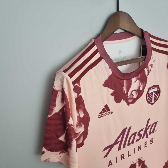 Portland Timbers rose edition jersey, large - Picture 2 of 8